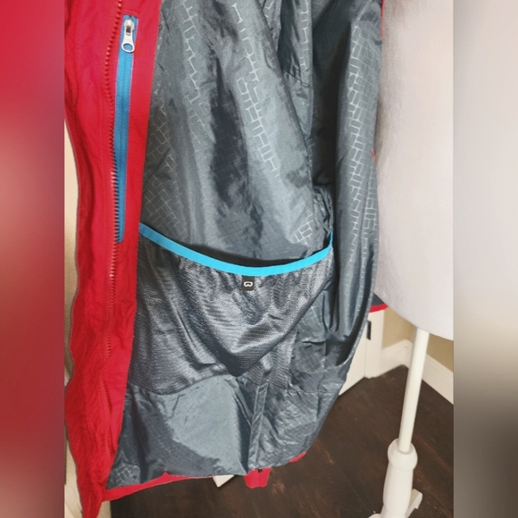 EUC Men's Columbia Omni Tech Red Gray Removable Hood Jacket, Size Large - Picture 11 of 15